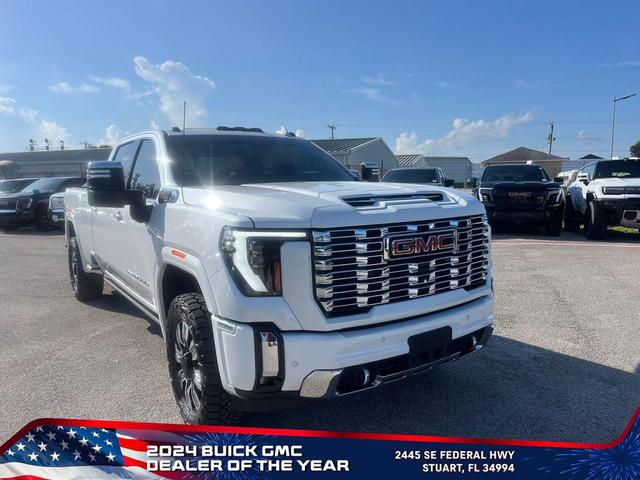 Photo of 2024 White Frost Tricoat GMC Sierra 3500