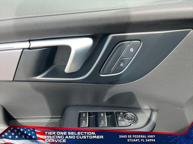 Photo of 2025 Ebony Twilight Metallic Buick Enclave