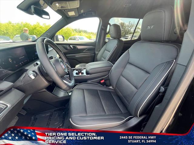 Photo of 2025 Ebony Twilight Metallic Buick Enclave