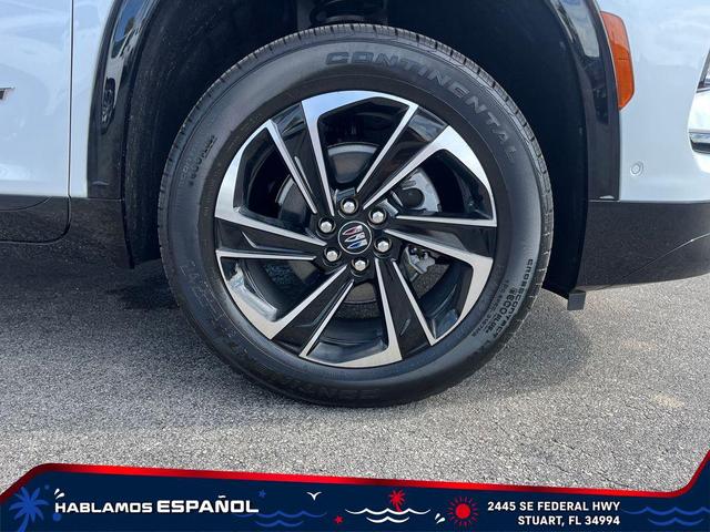Photo of 2025 White Frost Tricoat Buick Enclave