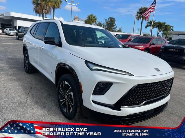 Photo of 2025 White Frost Tricoat Buick Enclave