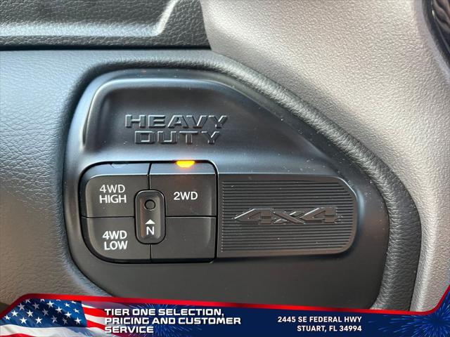 Photo of 2024 Granite Crystal Metallic Clearcoat RAM 2500