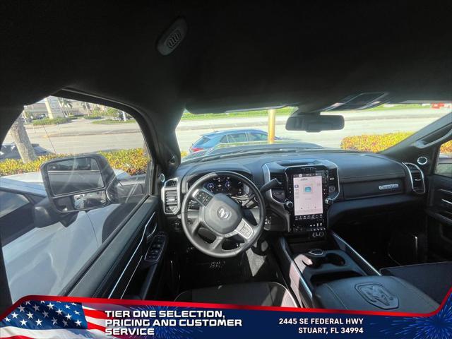 Photo of 2024 Granite Crystal Metallic Clearcoat RAM 2500