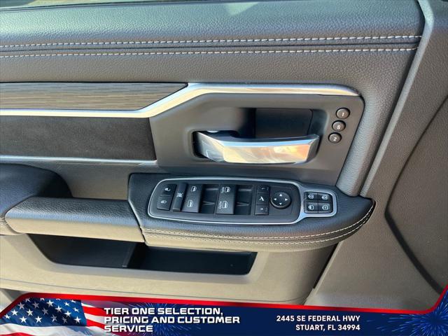Photo of 2024 Granite Crystal Metallic Clearcoat RAM 2500