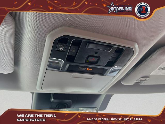 Photo of 2022 White Toyota Tundra Hybrid