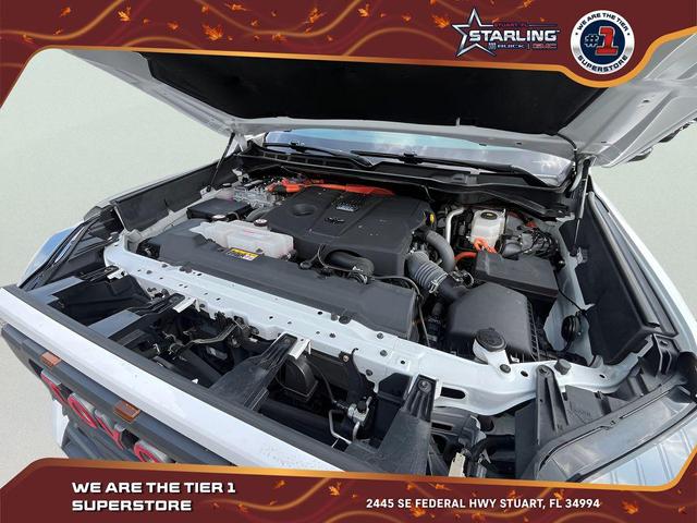 Photo of 2022 White Toyota Tundra Hybrid
