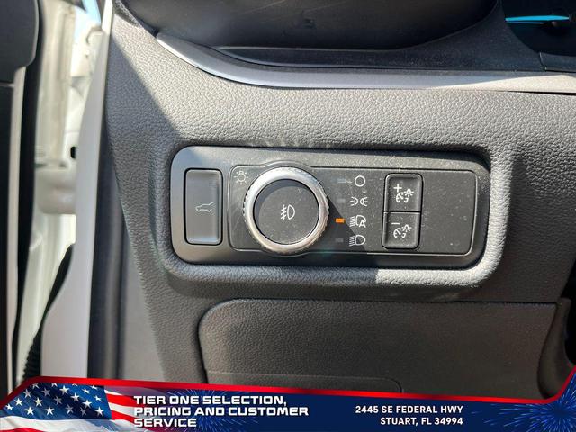 Photo of 2020 White Ford Explorer