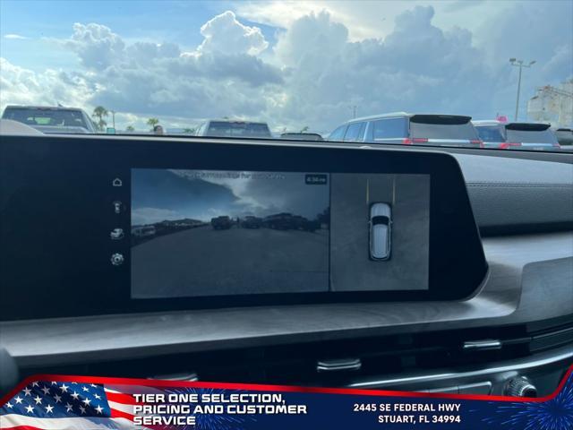 Photo of 2023 Wolf Gray Kia Telluride