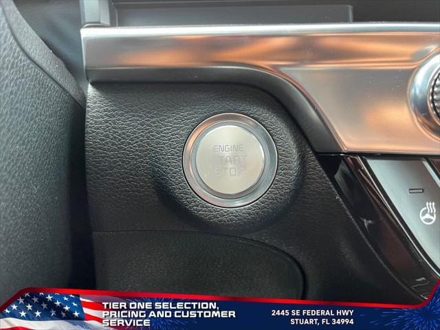 Photo of 2023 Wolf Gray Kia Telluride