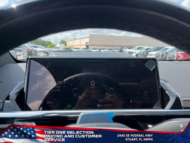 Photo of 2025 Summit White GMC Sierra EV