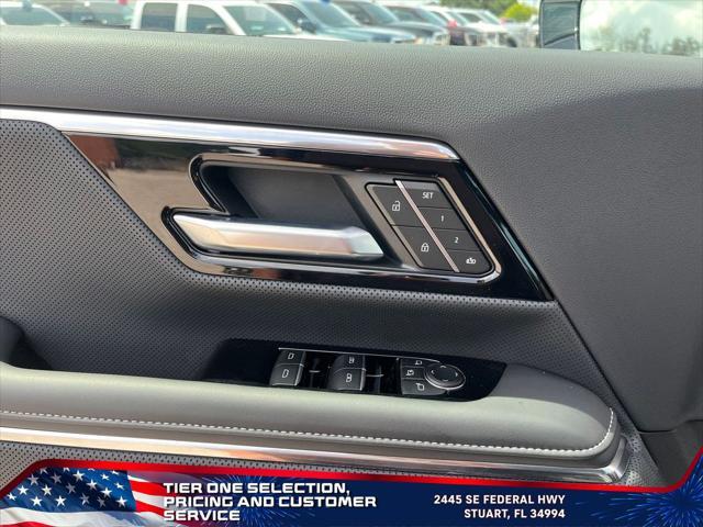 Photo of 2025 Summit White GMC Sierra EV