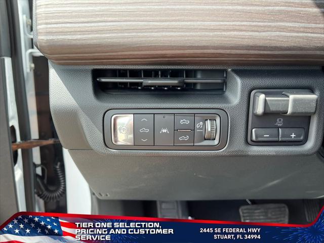 Photo of 2025 Summit White GMC Sierra EV