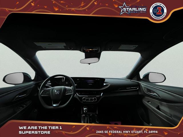 Photo of 2025 Summit White Buick Envista