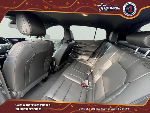 Photo of 2025 Summit White Buick Envista
