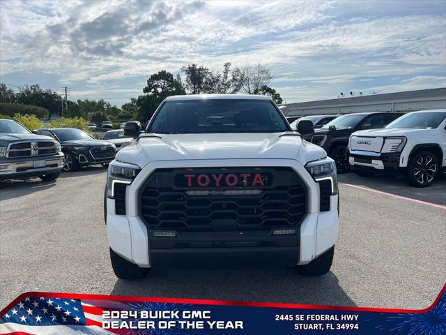 Photo of 2022 White Toyota Tundra Hybrid