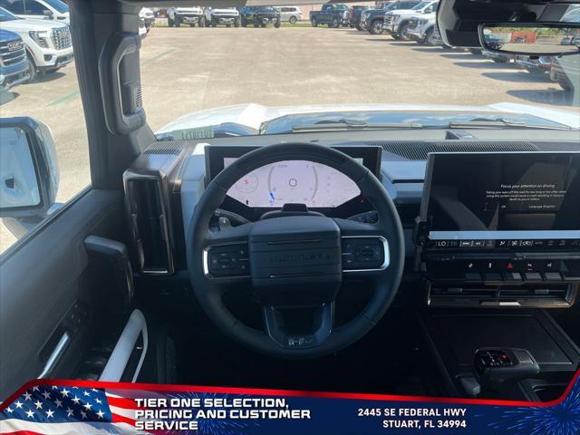 Photo of 2025 Interstellar White GMC HUMMER EV Pickup