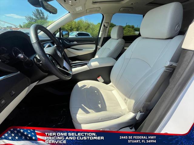 Photo of 2024 White Frost Tricoat Buick Enclave