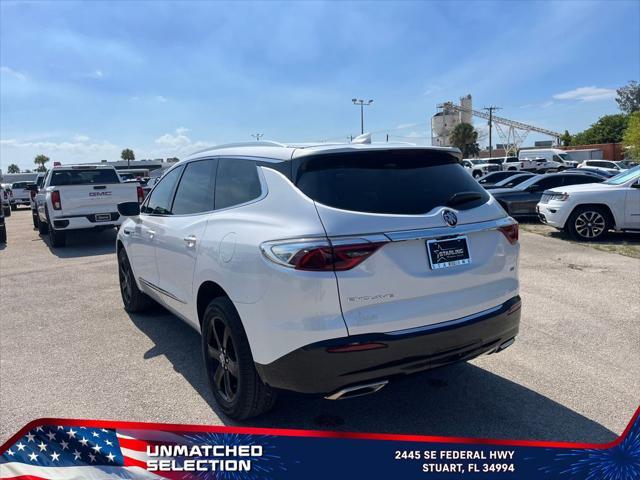 Photo of 2024 White Frost Tricoat Buick Enclave
