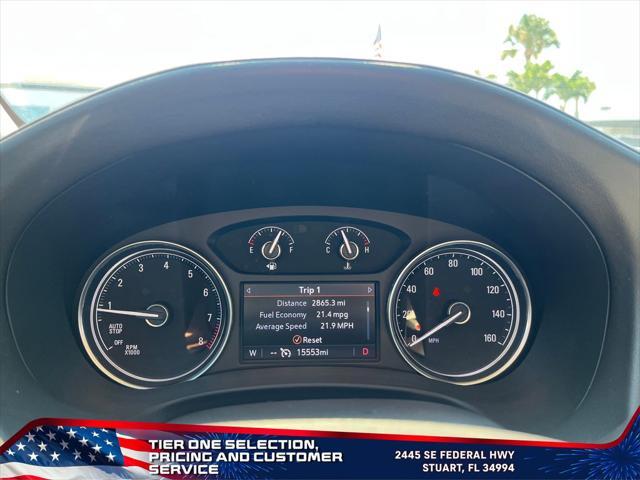 Photo of 2024 White Frost Tricoat Buick Enclave