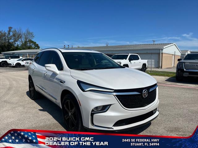 Photo of 2024 White Frost Tricoat Buick Enclave