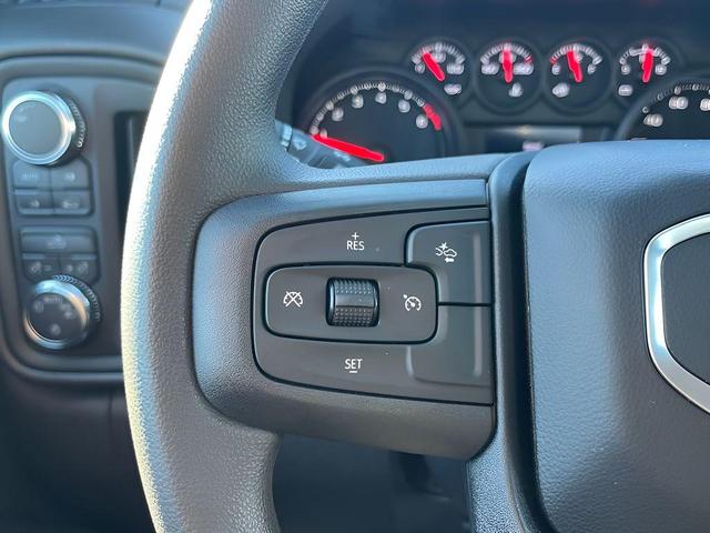 Photo of 2025 Summit White GMC Sierra 1500