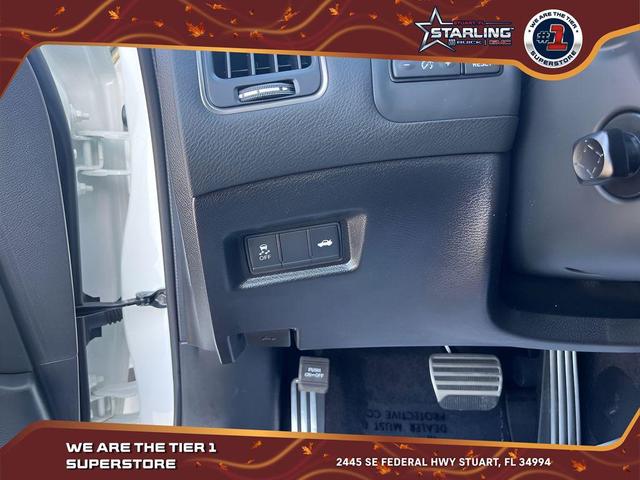 Photo of 2024 Majestic White INFINITI Q50