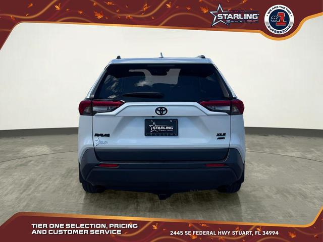 Photo of 2023 Ice Cap Toyota RAV4