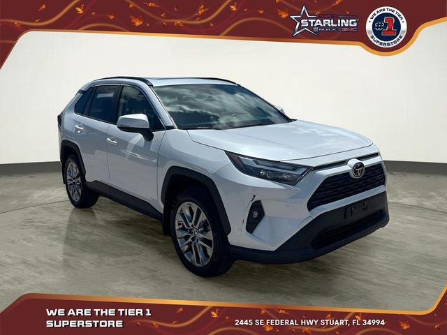 Photo of 2023 Ice Cap Toyota RAV4