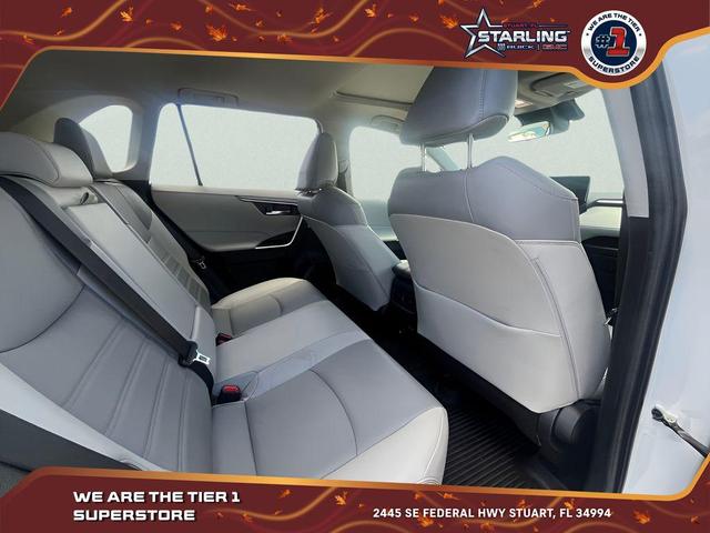 Photo of 2023 Ice Cap Toyota RAV4