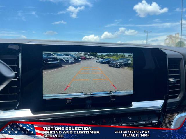 Photo of 2025 Summit White GMC Sierra 1500