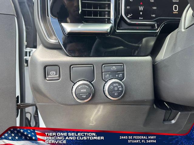 Photo of 2025 Summit White GMC Sierra 1500