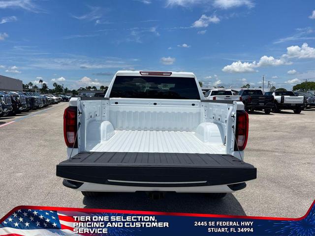 Photo of 2025 Summit White GMC Sierra 1500