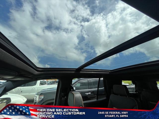 Photo of 2023 Summit White GMC Yukon