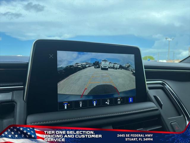 Photo of 2023 Summit White GMC Yukon