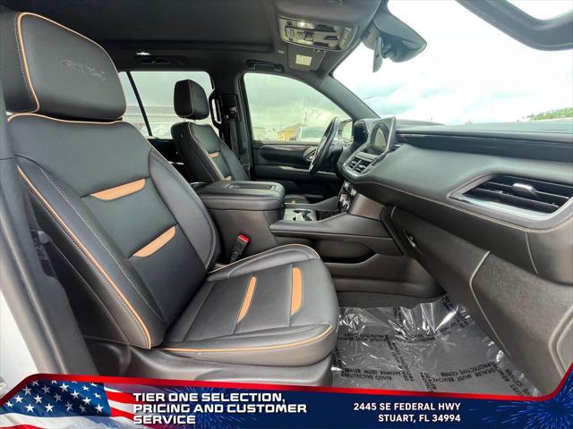 Photo of 2023 Summit White GMC Yukon