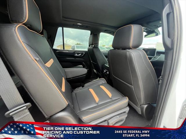 Photo of 2023 Summit White GMC Yukon