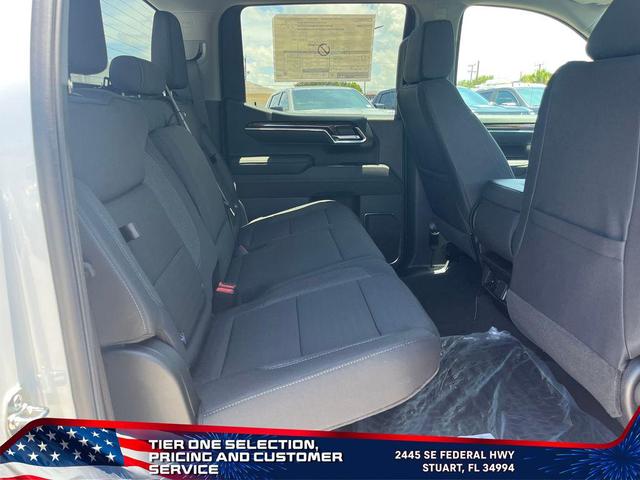 Photo of 2025 Summit White GMC Sierra 1500