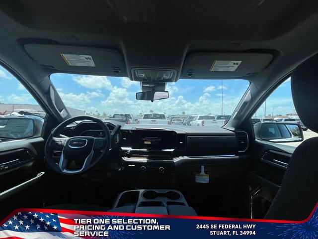 Photo of 2025 Summit White GMC Sierra 1500