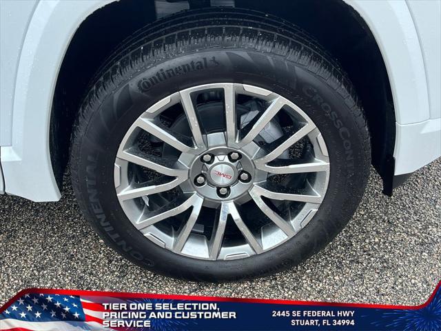 Photo of 2026 Summit White GMC Terrain