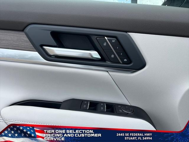 Photo of 2026 Summit White GMC Terrain