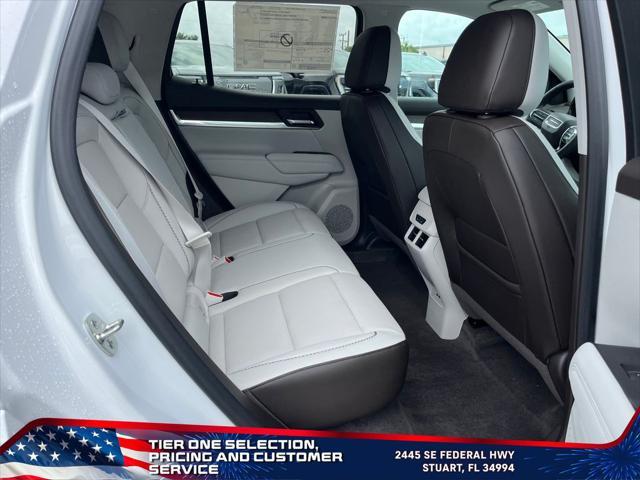 Photo of 2026 Summit White GMC Terrain