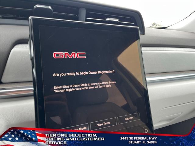 Photo of 2026 Summit White GMC Terrain