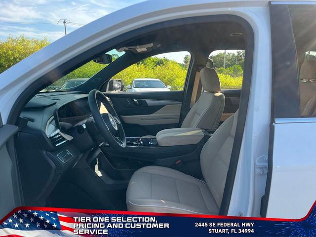 Photo of 2025 Summit White Buick Enclave