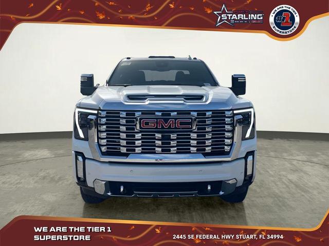 Photo of 2025 White Frost Tricoat GMC Sierra 2500