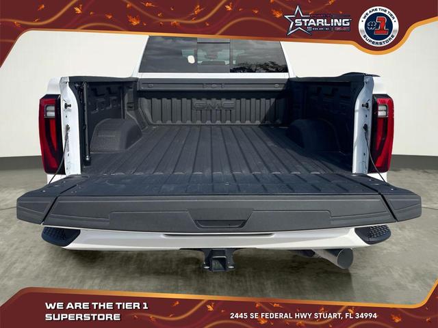 Photo of 2025 White Frost Tricoat GMC Sierra 2500
