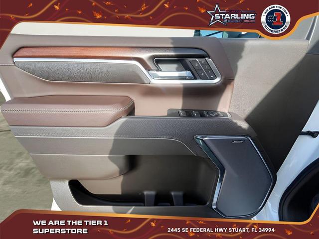 Photo of 2025 White Frost Tricoat GMC Sierra 2500