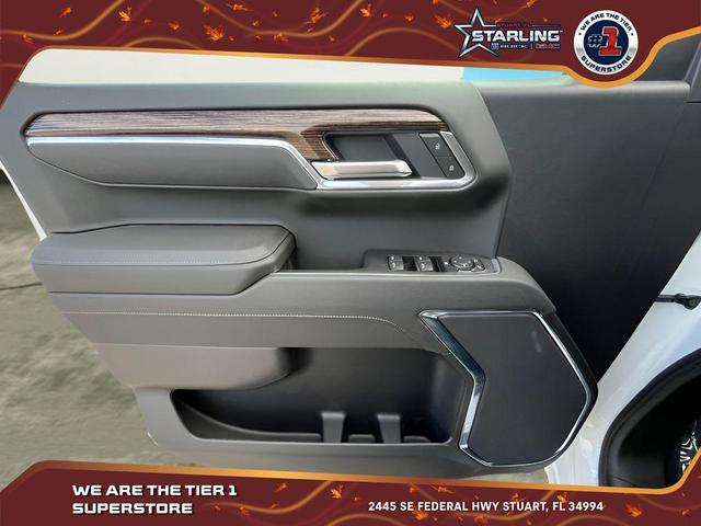 Photo of 2025 Summit White GMC Sierra 1500