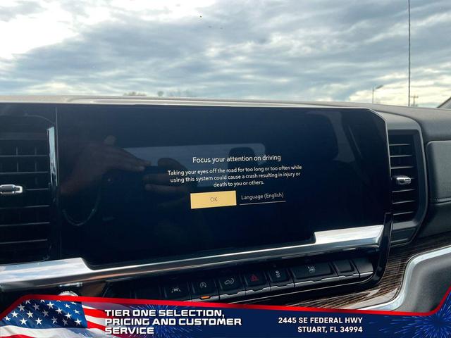 Photo of 2025 Summit White GMC Sierra 1500