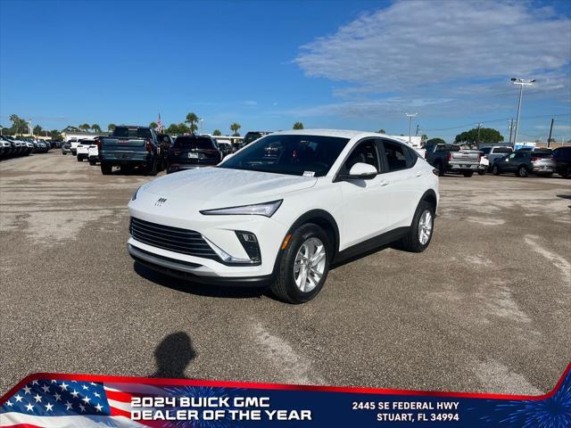 Photo of 2025 Summit White Buick Envista