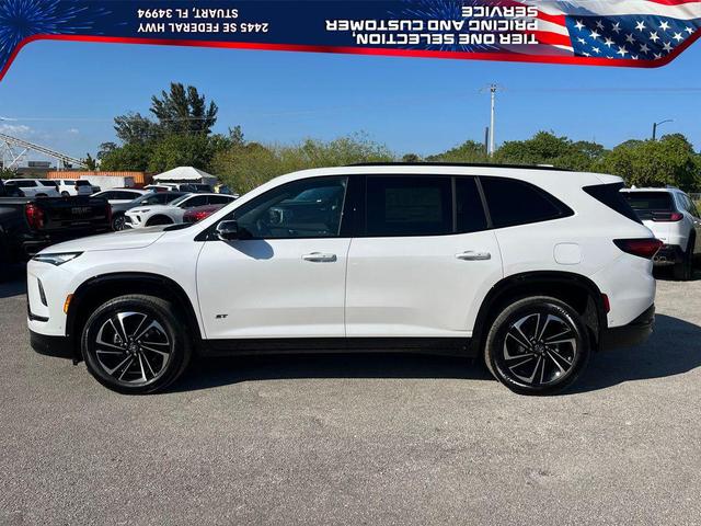 Photo of 2025 White Frost Tricoat Buick Enclave